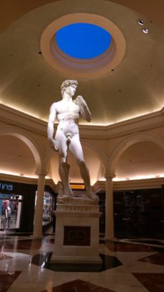 Las-Vegas-Hotel-Caesars-Palace-David-Statue-Michelangelo-230x409