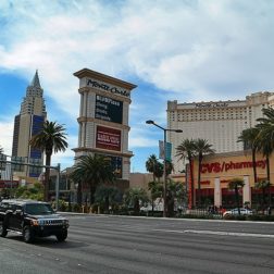 Las-Vegas-Strip-Monte-Carlo-252x252