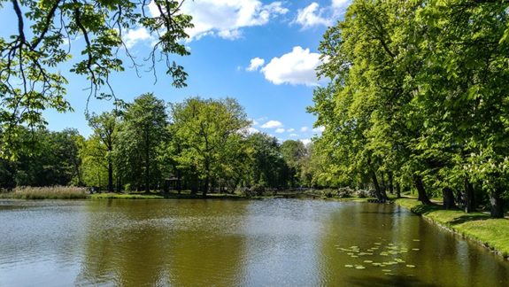 Schloss-Zabeltitz-Barockgarten-15-575x324