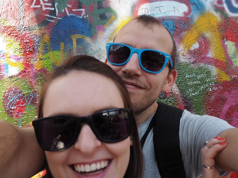 John Lennon Wall Mauer Prag 8