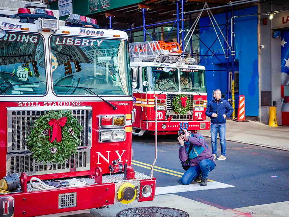 USA New York Weihnachten Winter Feuerwehr
